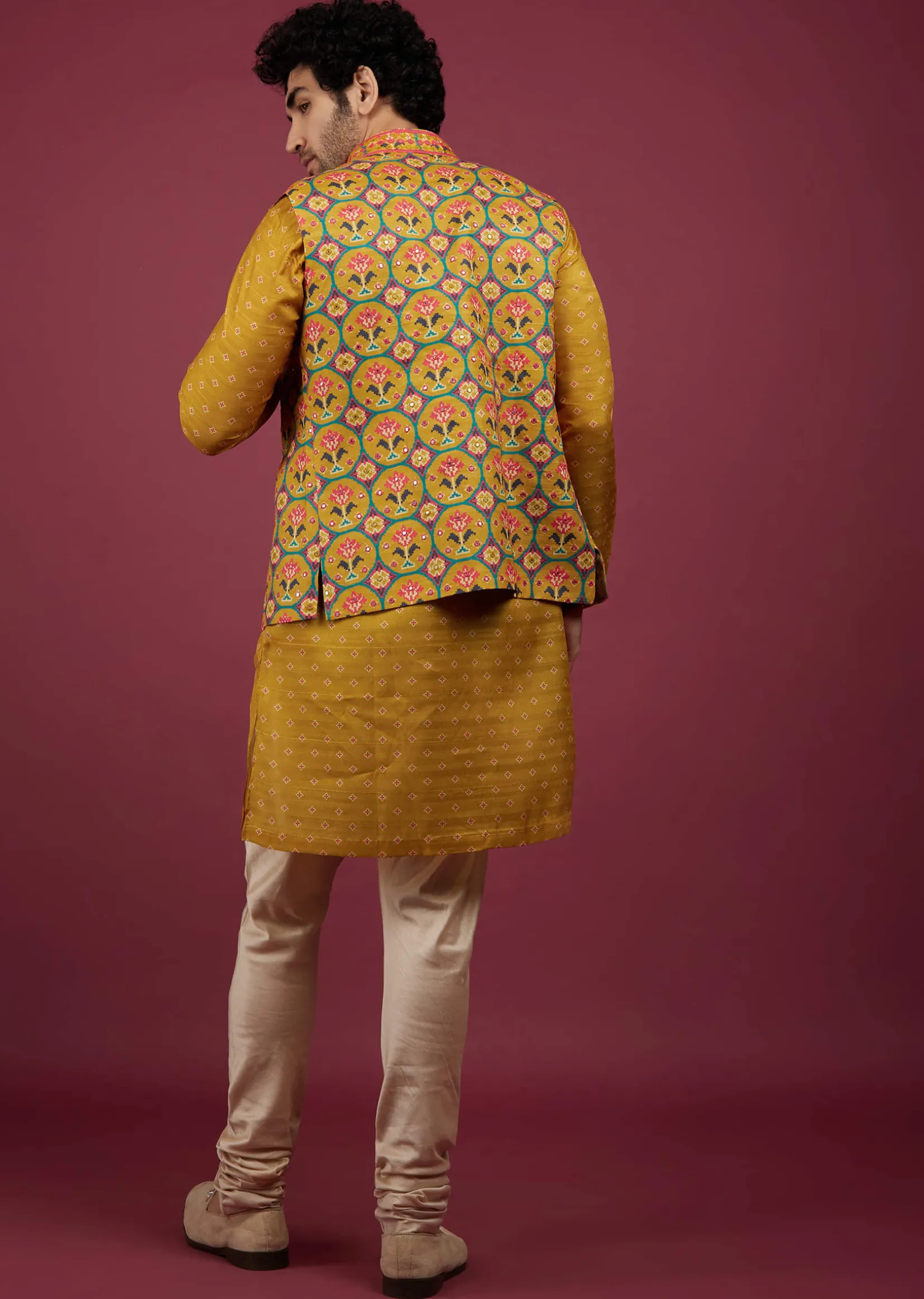 Amber Yellow Silk Patola Printed Bandi With Kurta Set