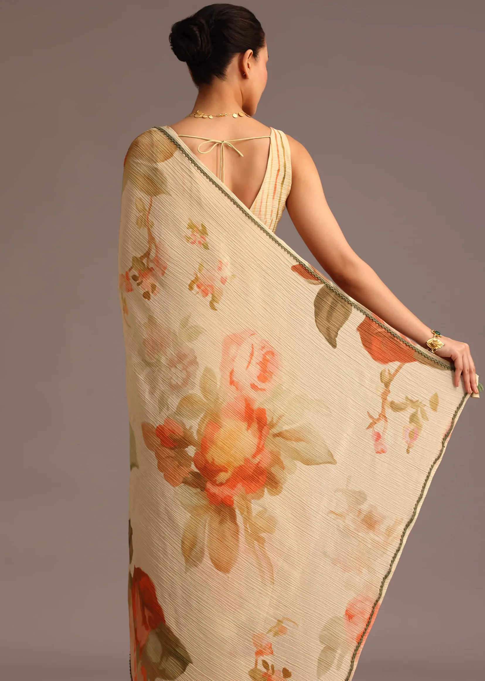 Beige Crushed Abstract Print Saree With Lace Pallu Border