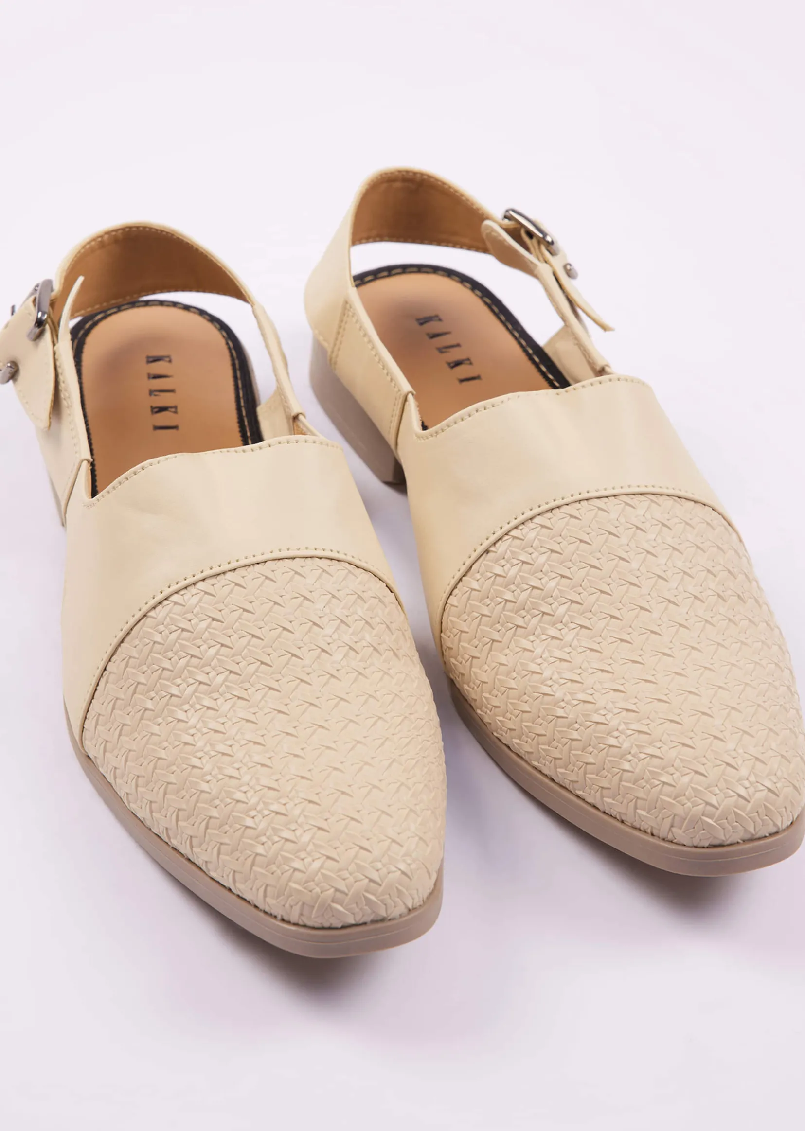 Beige Ethnic Juttis For Men