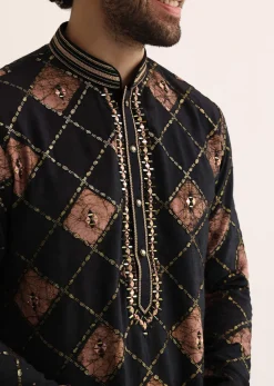 Black And Pink Silk Kurta Set With Mirror Embroidery