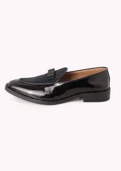 Black Bow Juttis In Velvet
