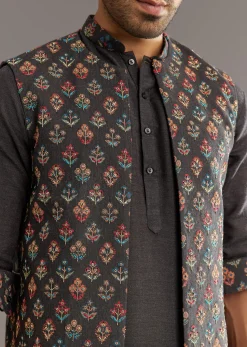 Black Cotton Silk Kurta Set With Symmetric Floral Threadwork