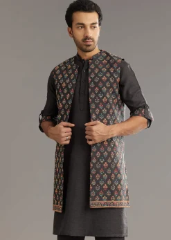 Black Cotton Silk Kurta Set With Symmetric Floral Threadwork