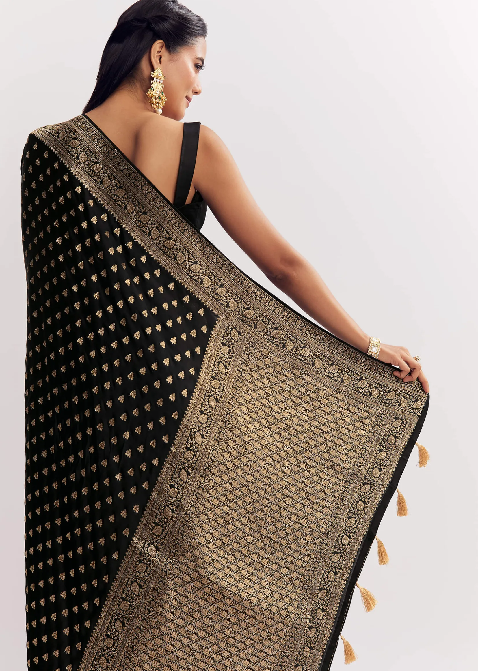 Black Dola Silk Saree With Woven Butti Work Border