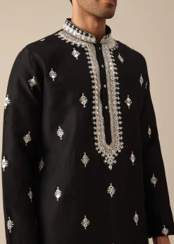 Black Embroidered Kurta Set In Silk