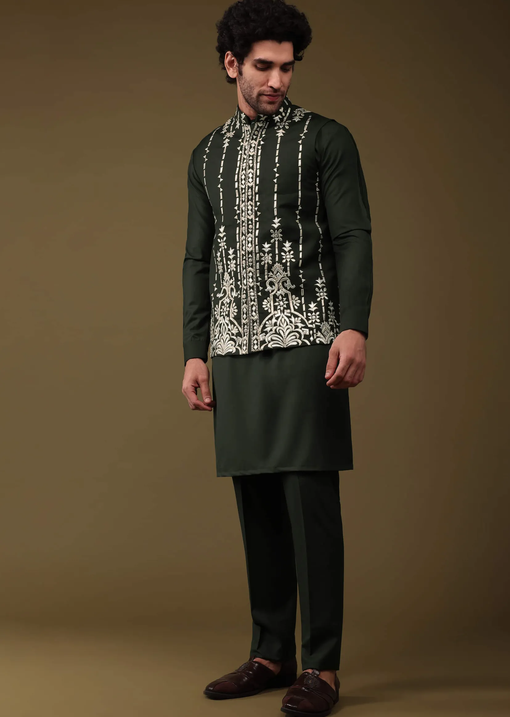 Black Festive Bandi Jacket Set In Silk With Threadwork And Embroidery