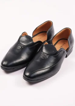 Black Glossy Juttis For Men