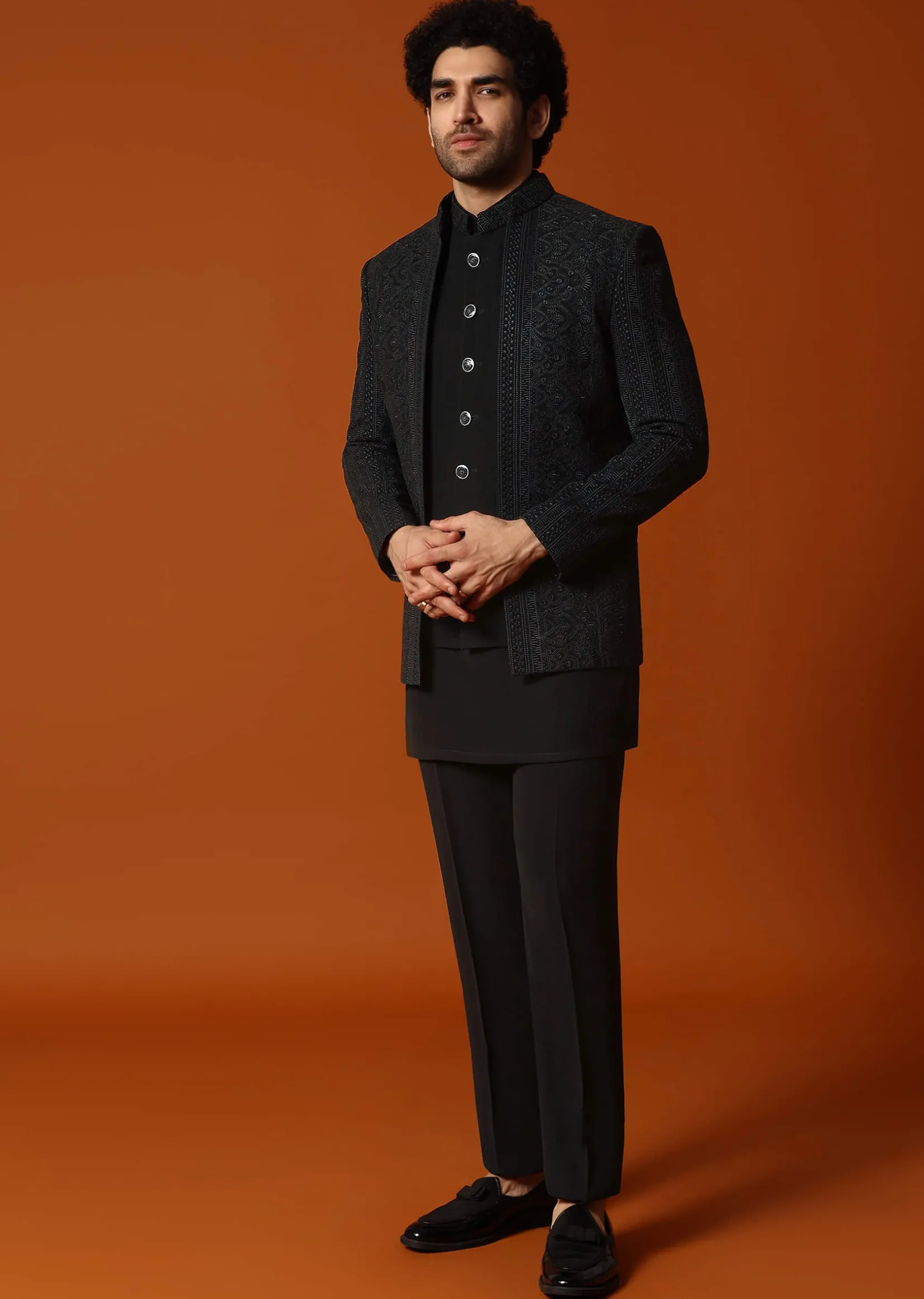 Black Jodhpuri Set In Resham Work For Men