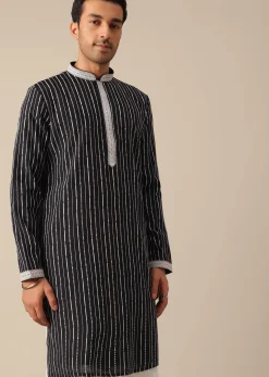 Black Kurta Set With Resham Detail