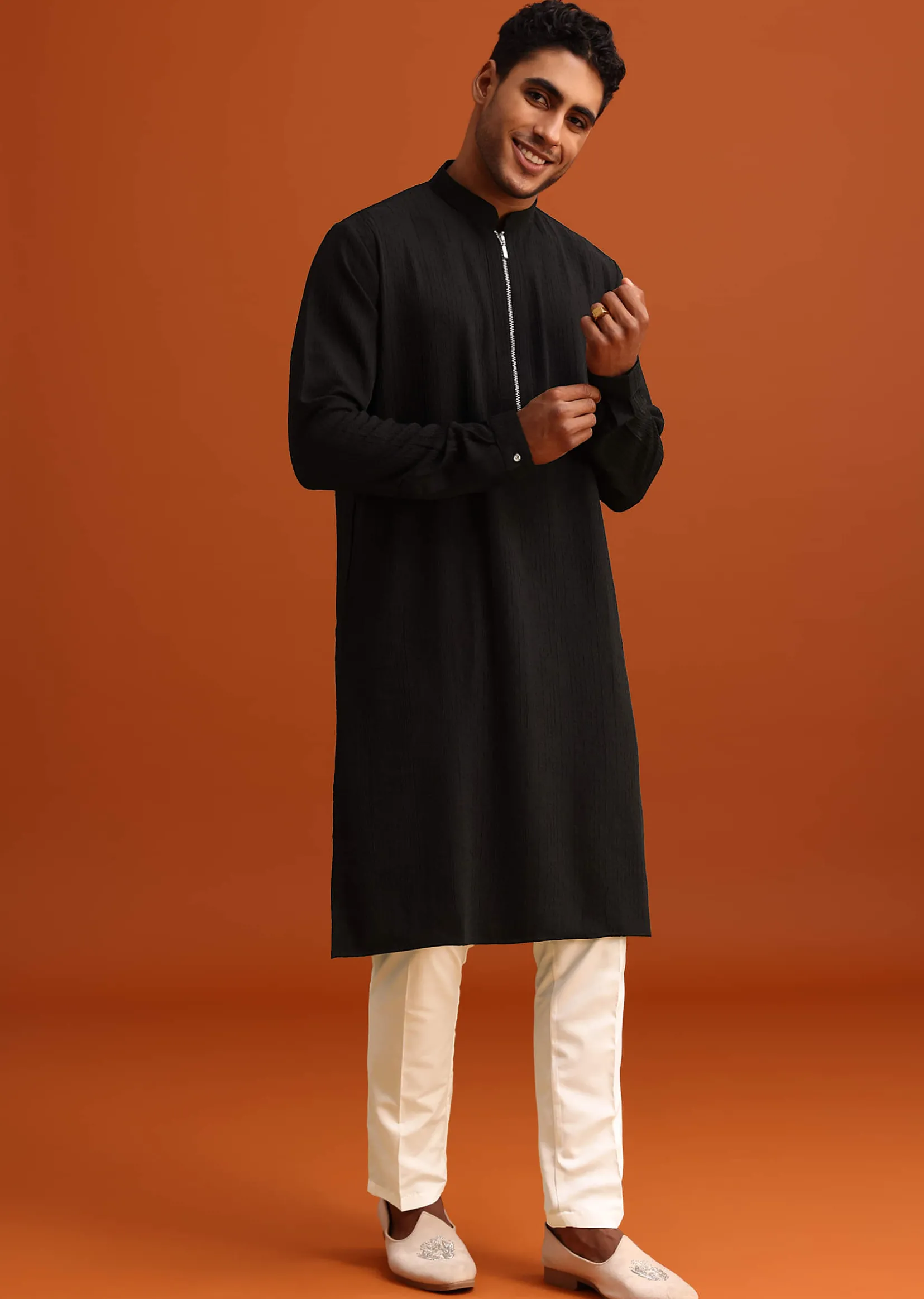 Black Kurta Set With Zipper Closure