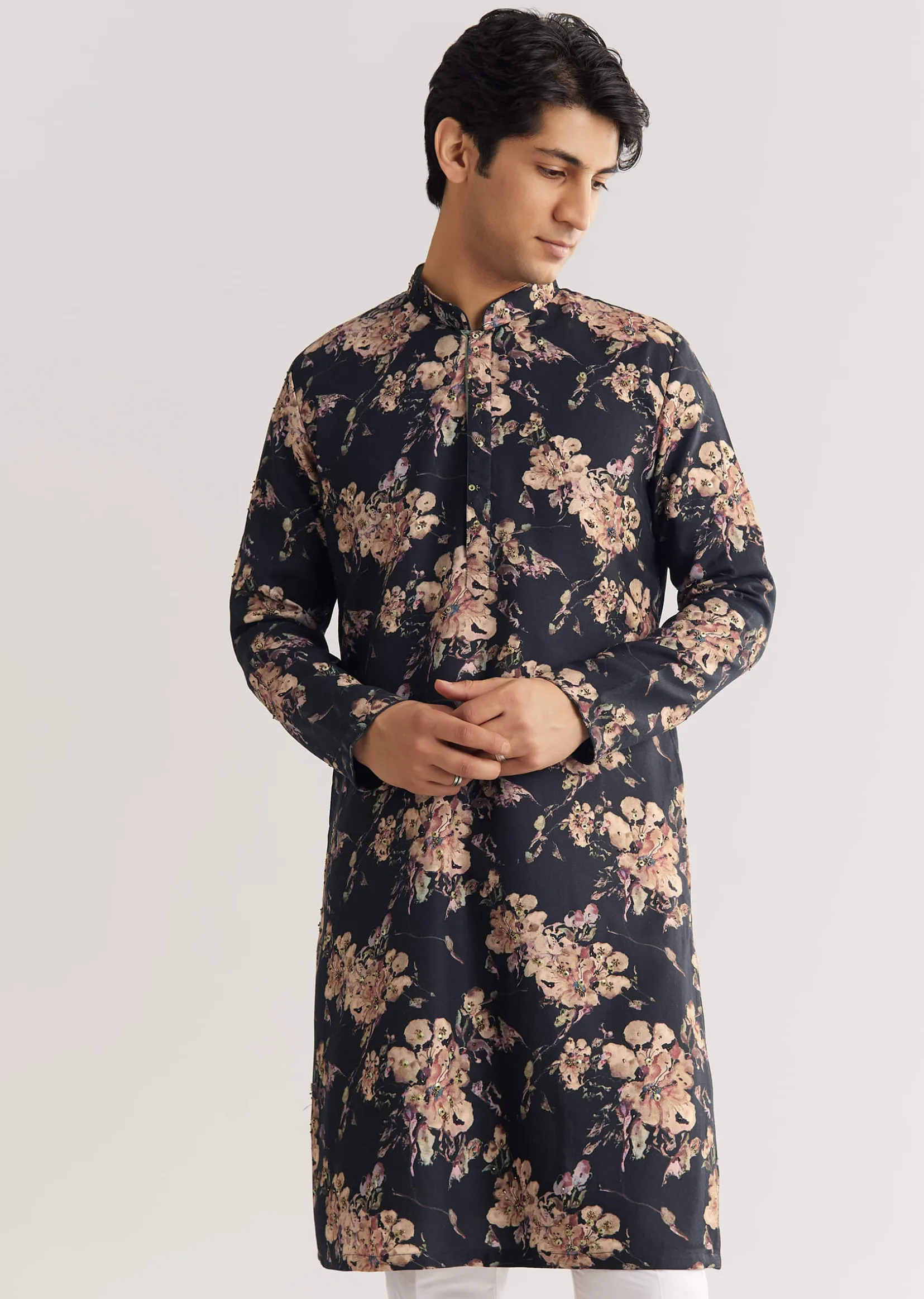 Black Pashmina Floral Kurta Set With Sequin And Beaded Embroidery