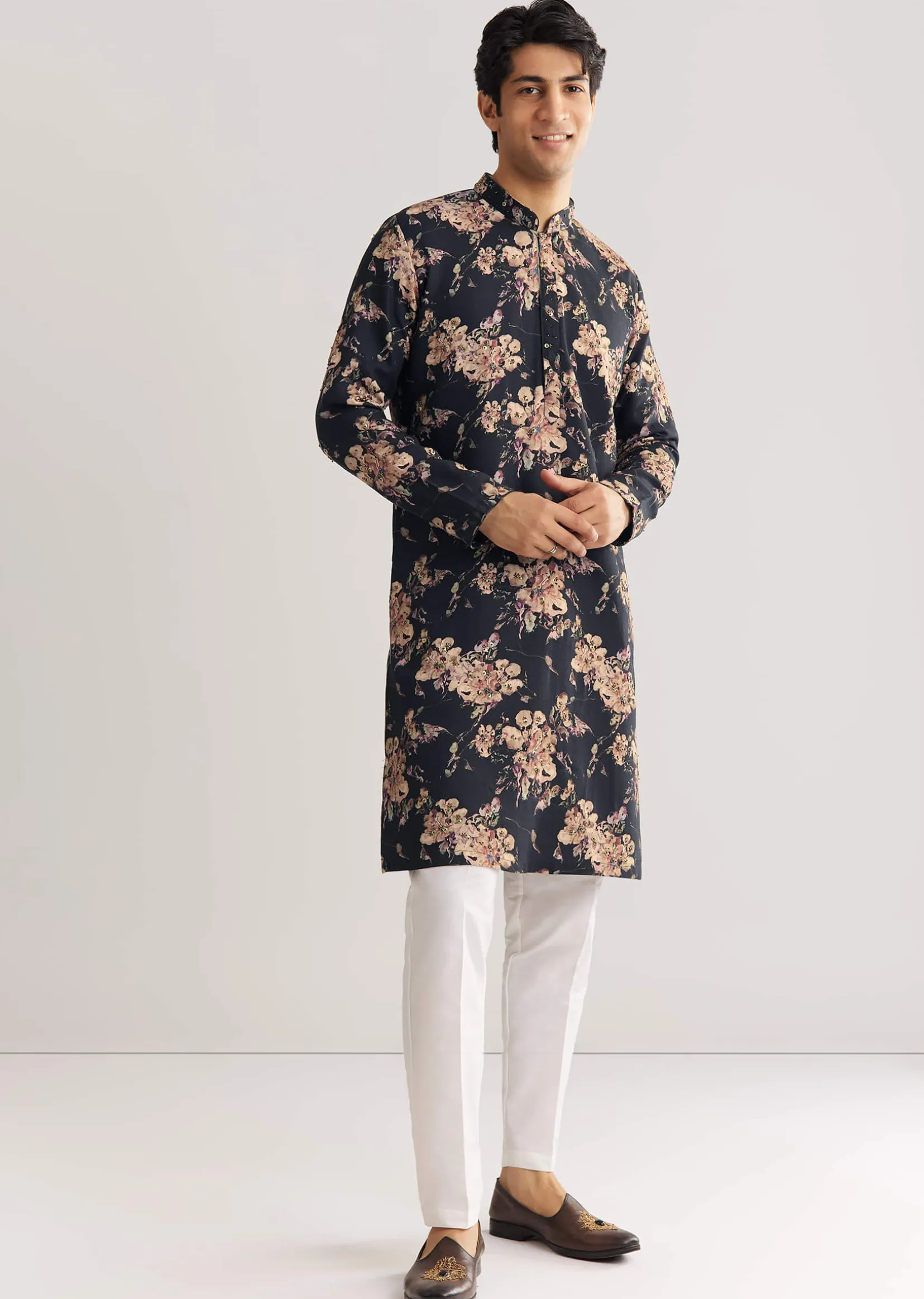 Black Pashmina Floral Kurta Set With Sequin And Beaded Embroidery