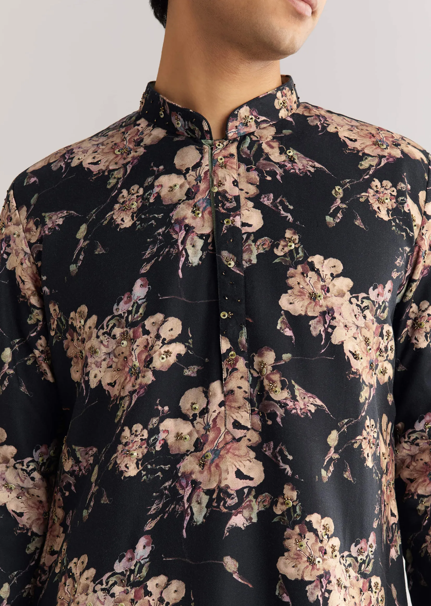 Black Pashmina Floral Kurta Set With Sequin And Beaded Embroidery