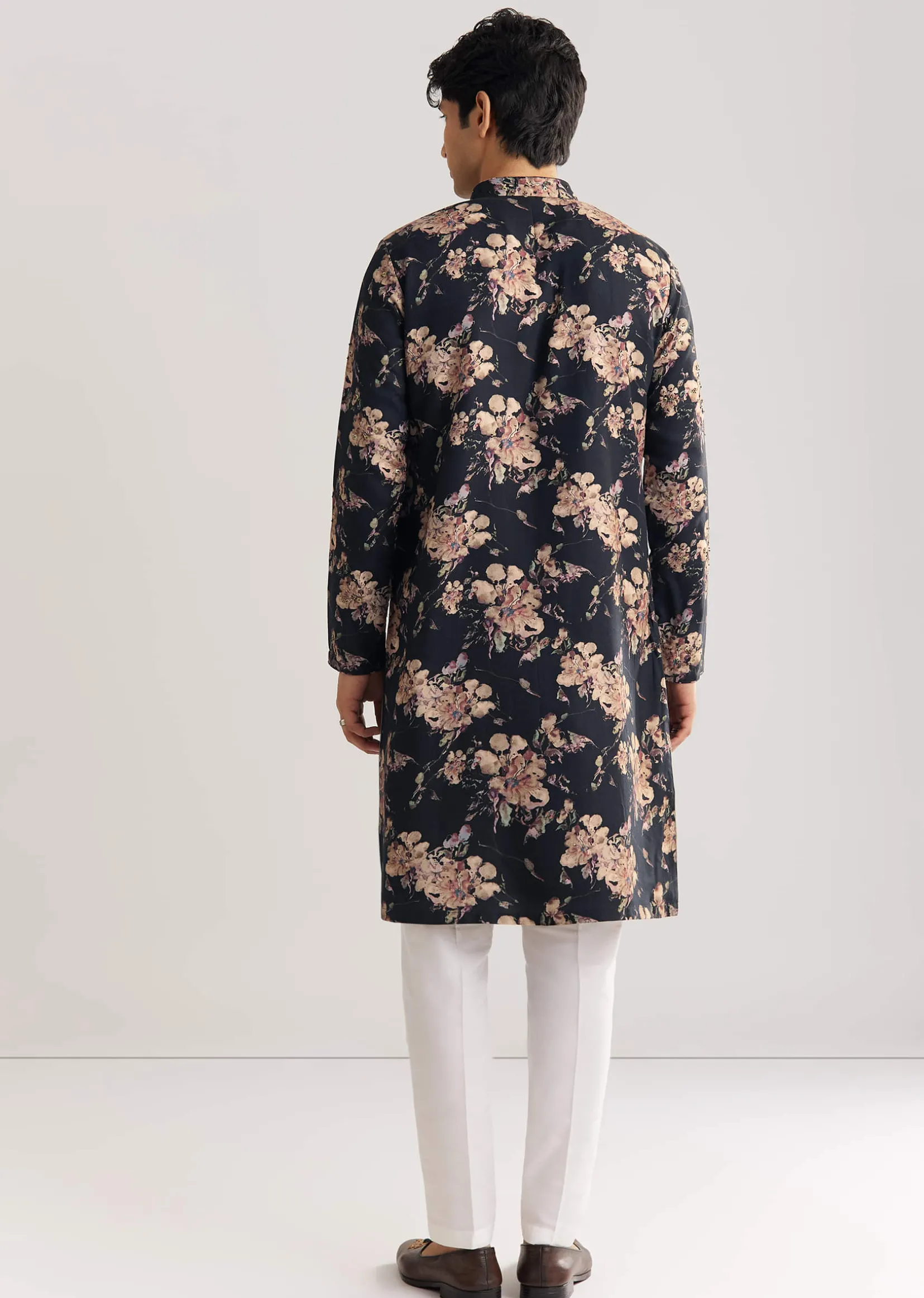Black Pashmina Floral Kurta Set With Sequin And Beaded Embroidery