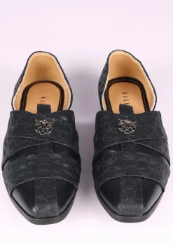 Black Vegan Leather Jutti With Criss Cross Design