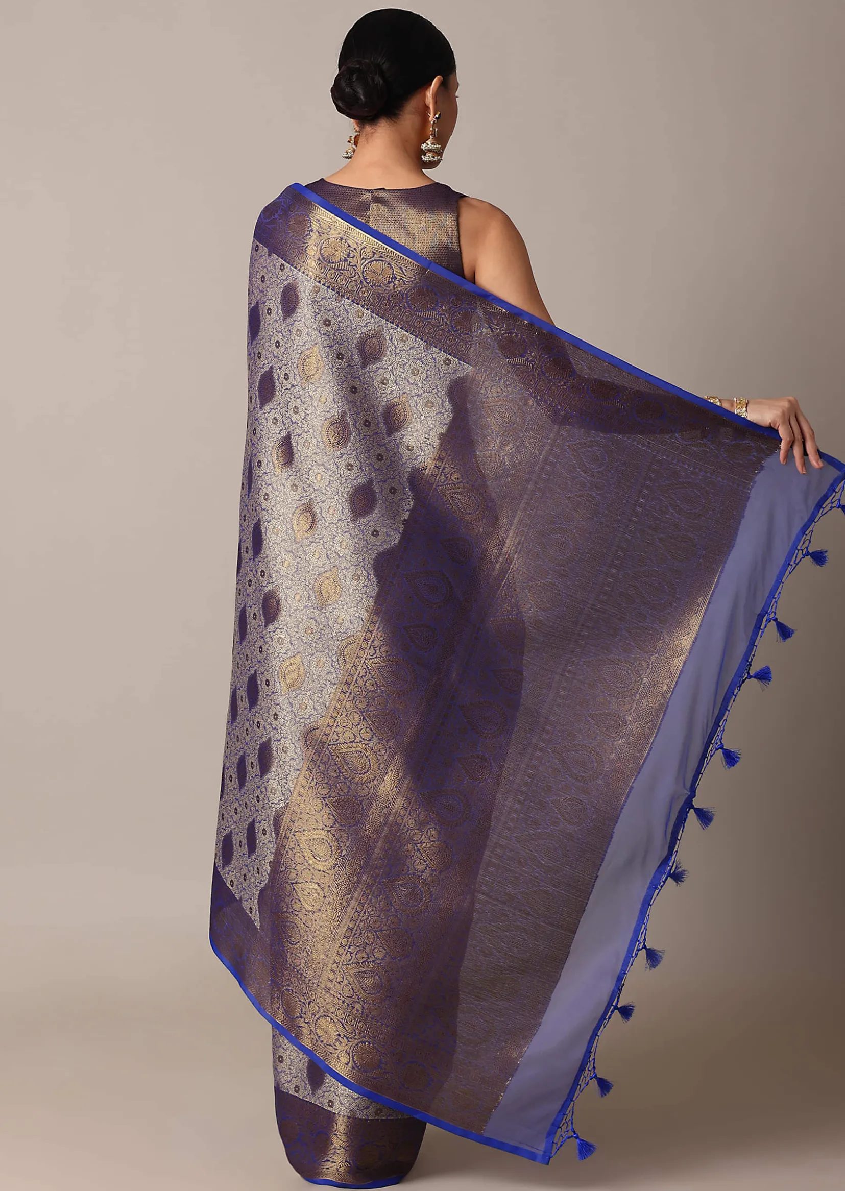 Blue Banarasi Tunchui Silk Saree With Tassel Pallu And Unstitched Blouse Piece