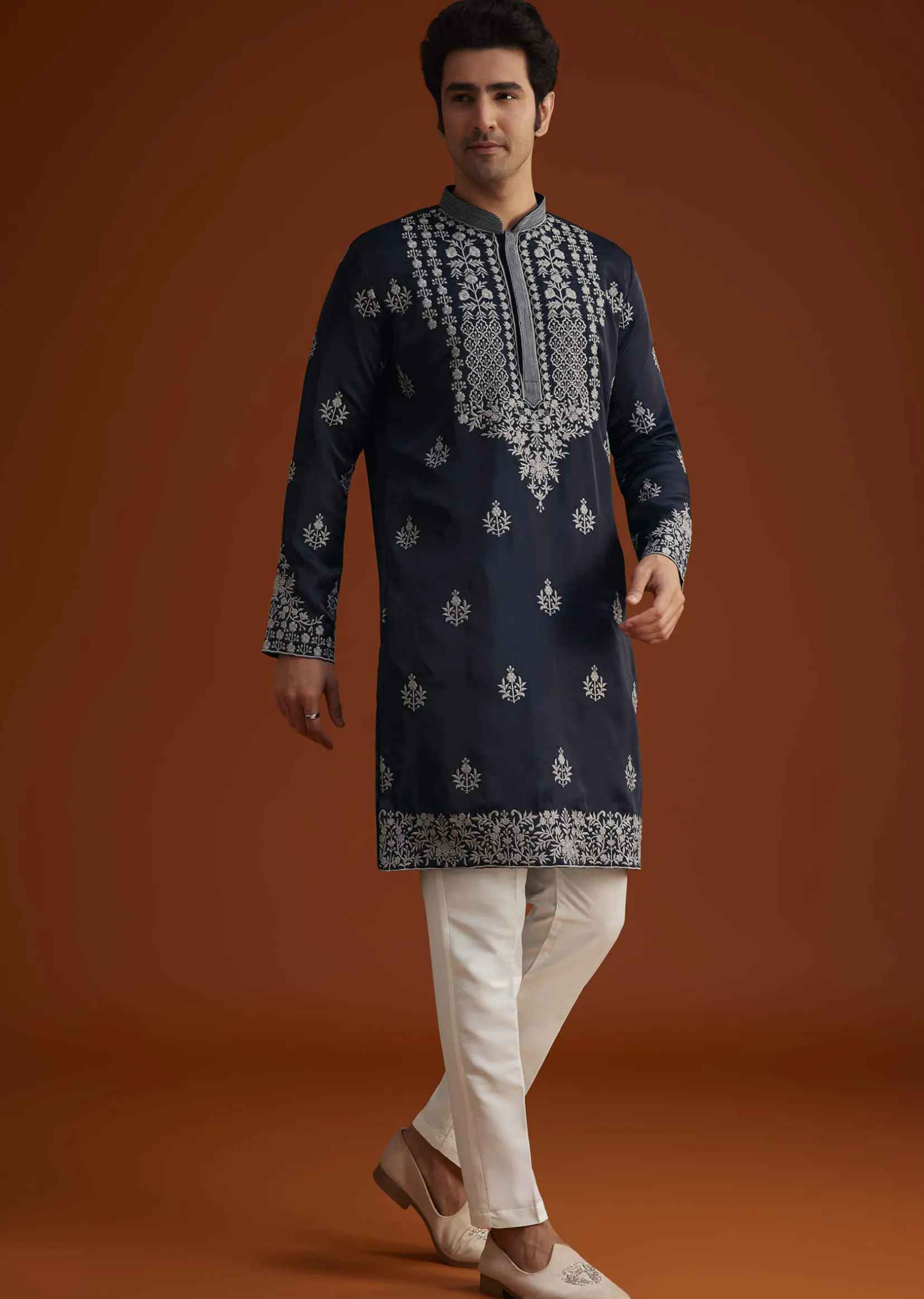 Blue Kurta With Resham Embroidery
