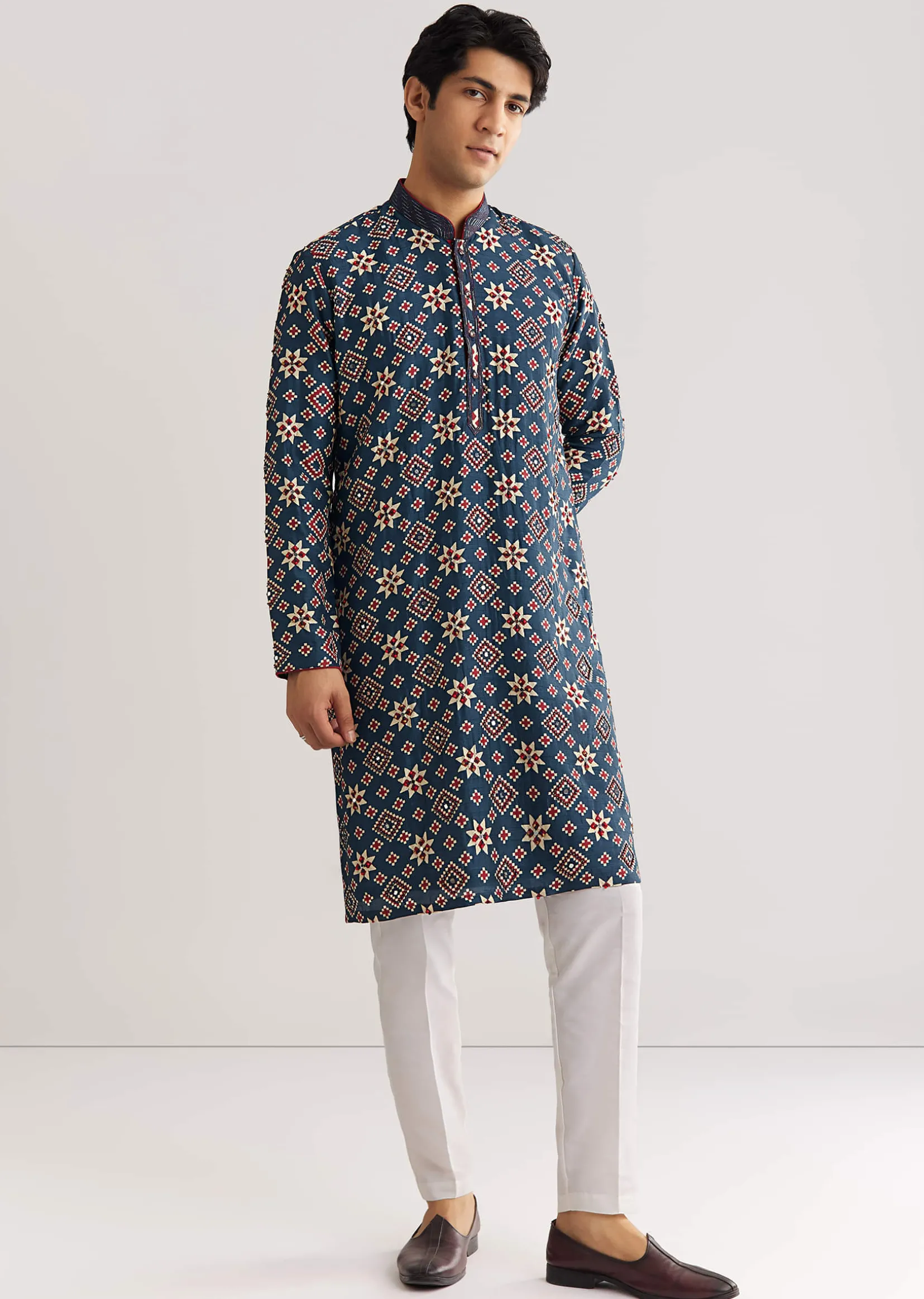 Blue Rawsilk Kurta Set With Beaded Embroidery