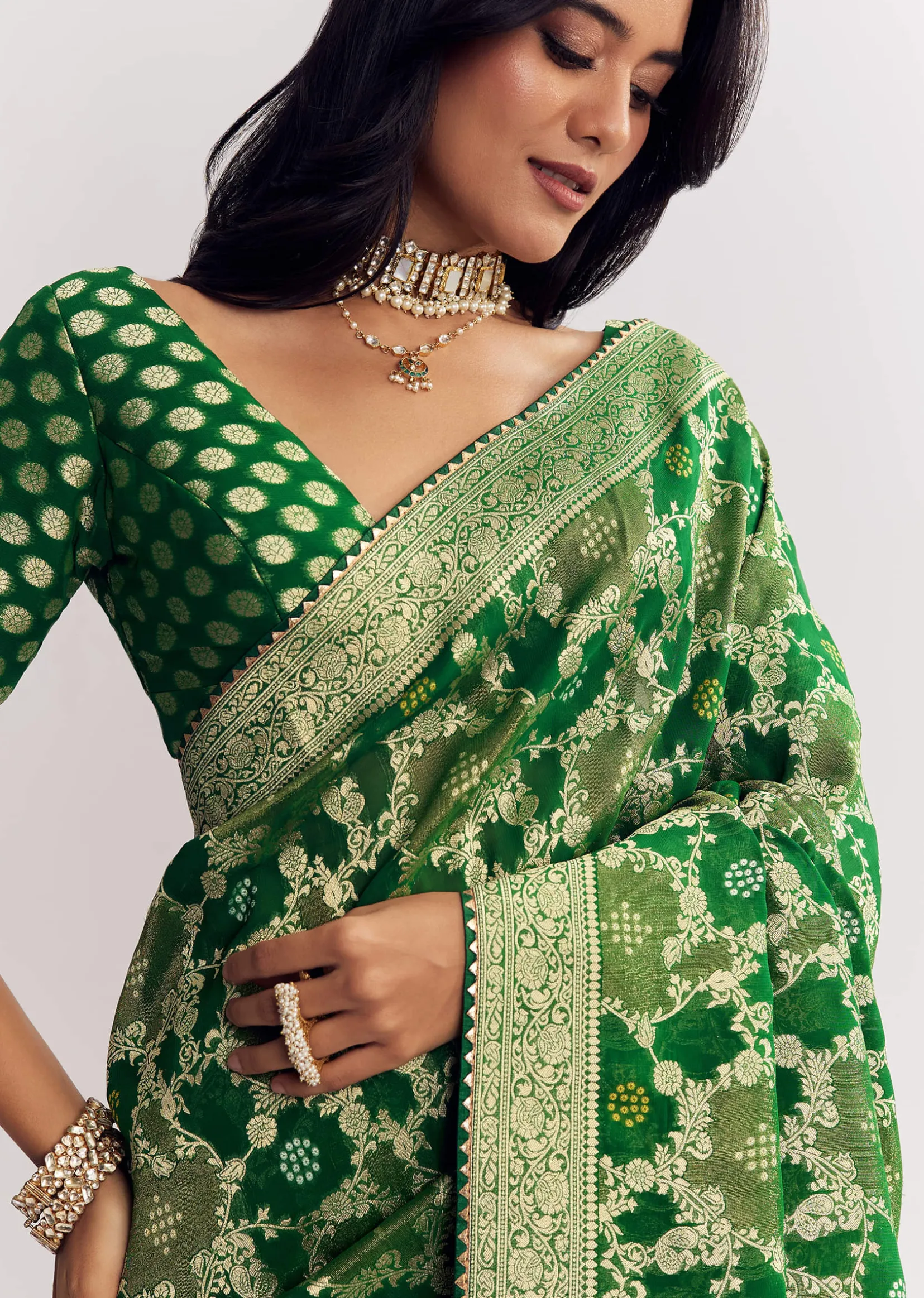Bottle Green Shaded Dola Silk Saree With Zari Jaal Work