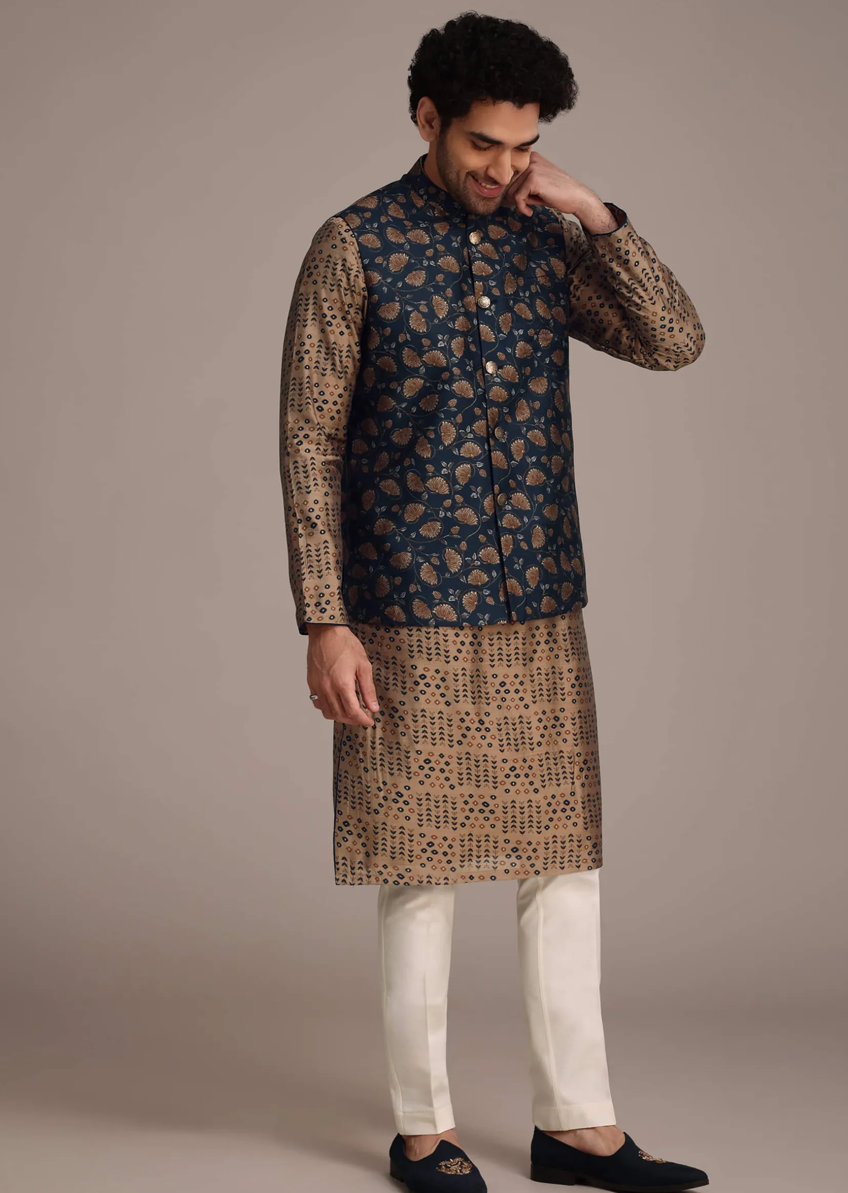 Bronze Silk Printed Kurta Set With Leaf Motifs