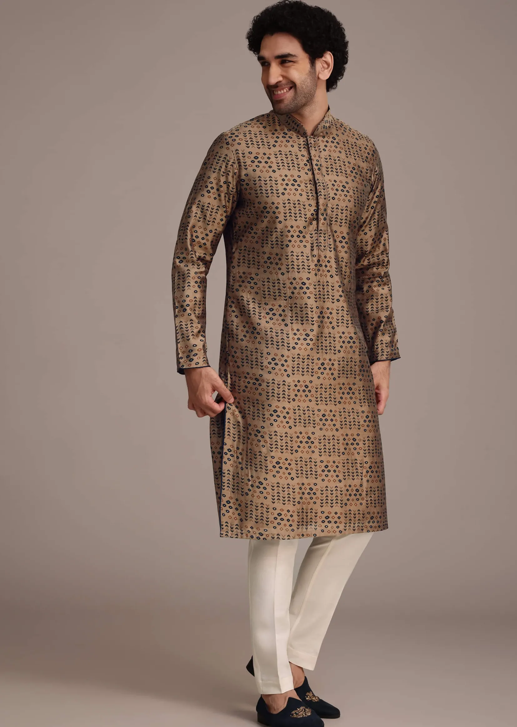 Bronze Silk Printed Kurta Set With Leaf Motifs