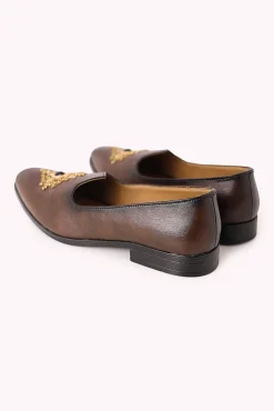 Brown Embroidered Juttis