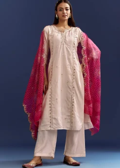 Cream Dola Silk Kurta With Gotta Work And Bandhani Pink Dupatta