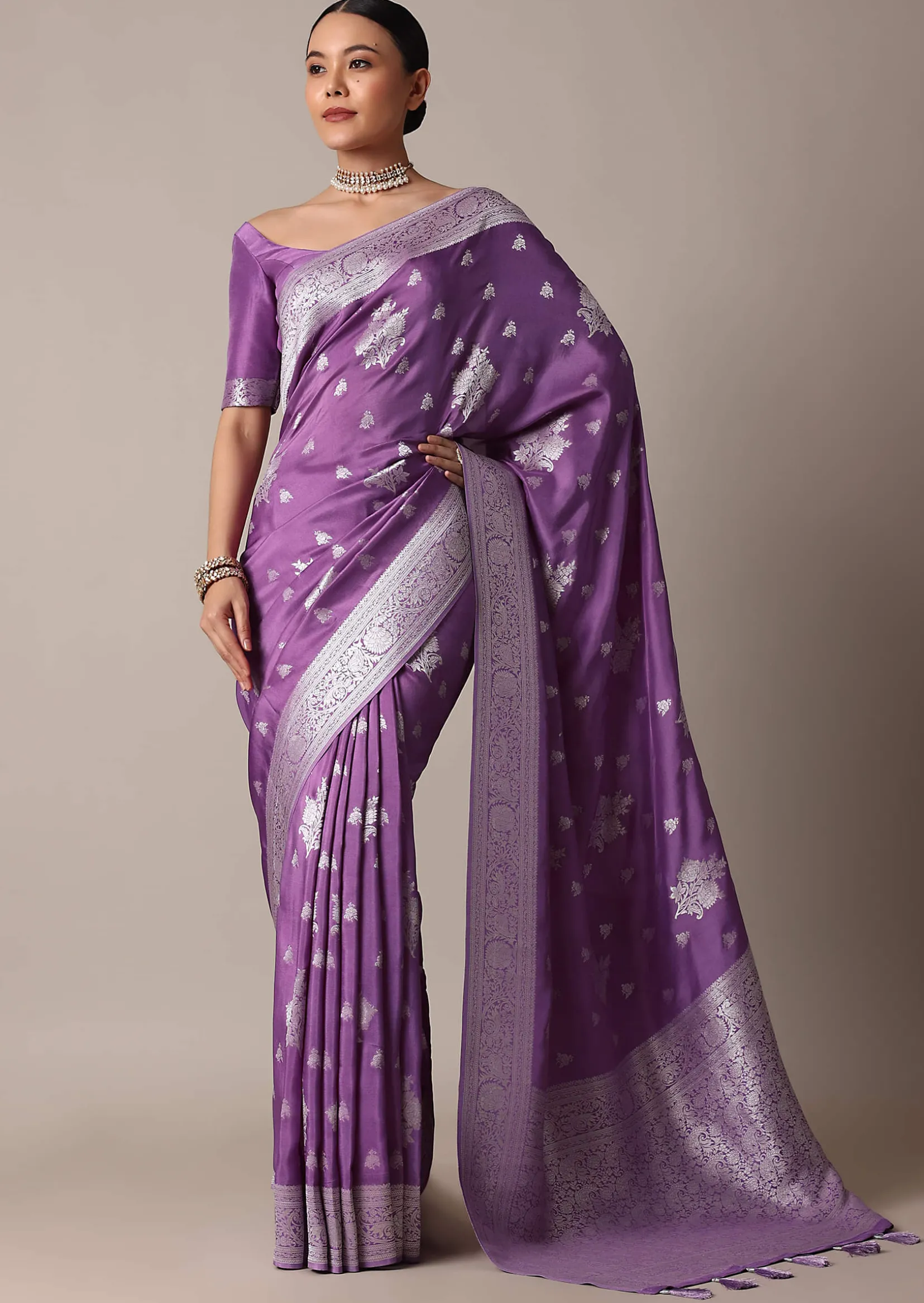 Dark Purple Dola Silk Saree With Silver Weave And Unstitched Blouse Piece