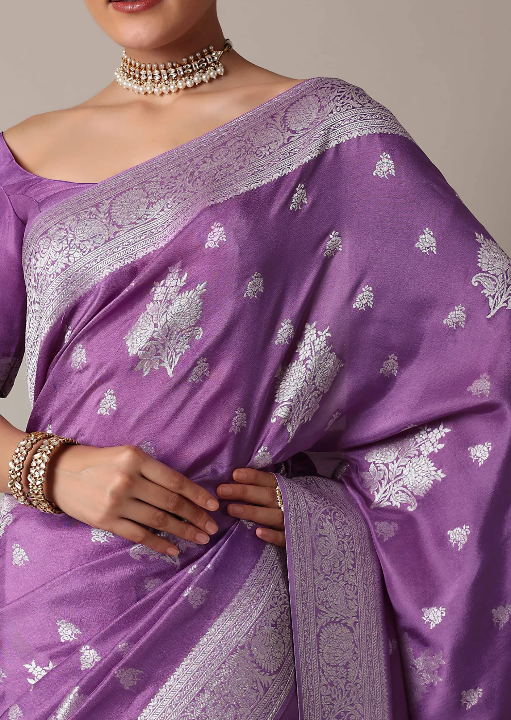 Dark Purple Dola Silk Saree With Silver Weave And Unstitched Blouse Piece