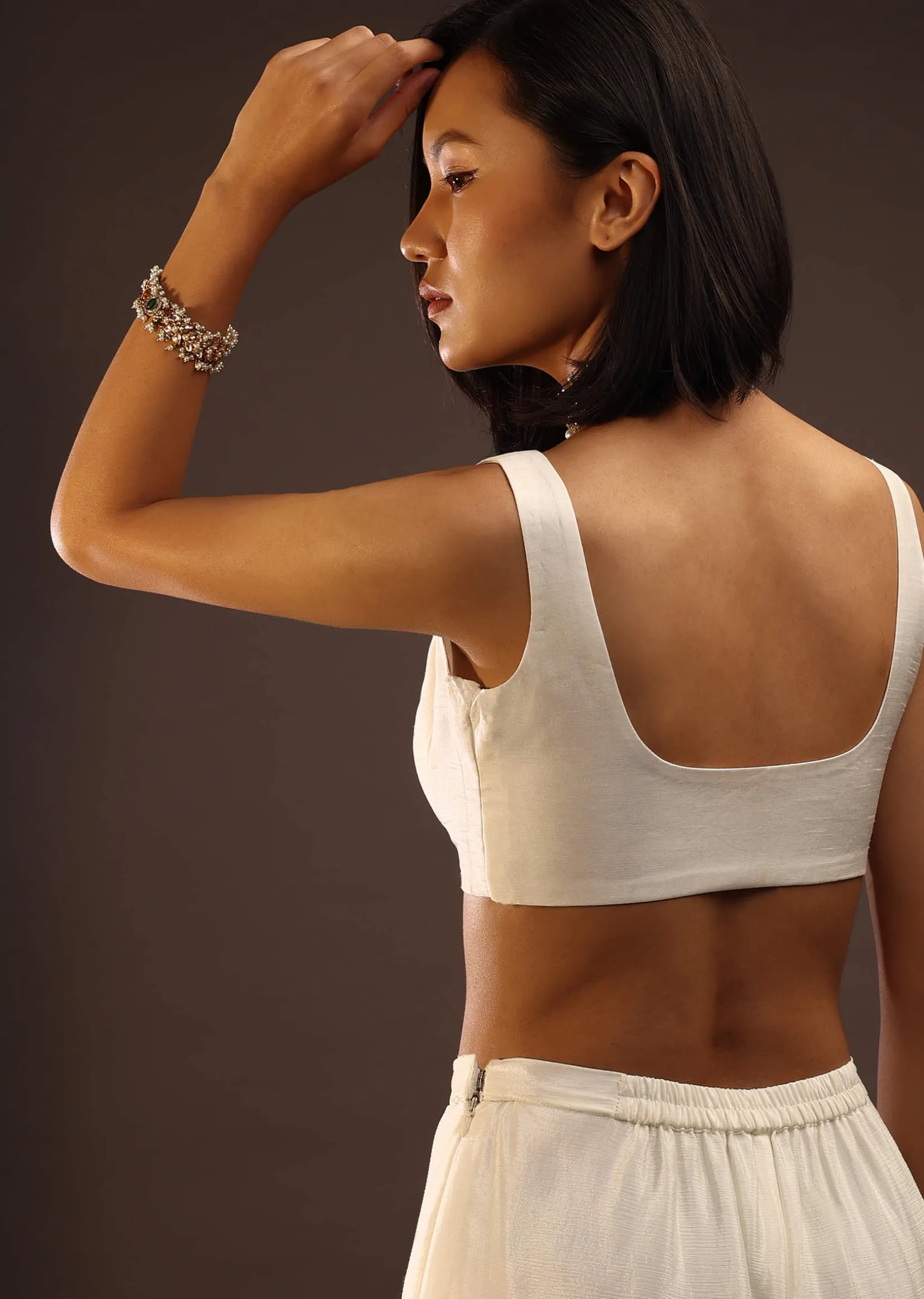 Egret White Sleeveless Blouse With A Scoop Neckline