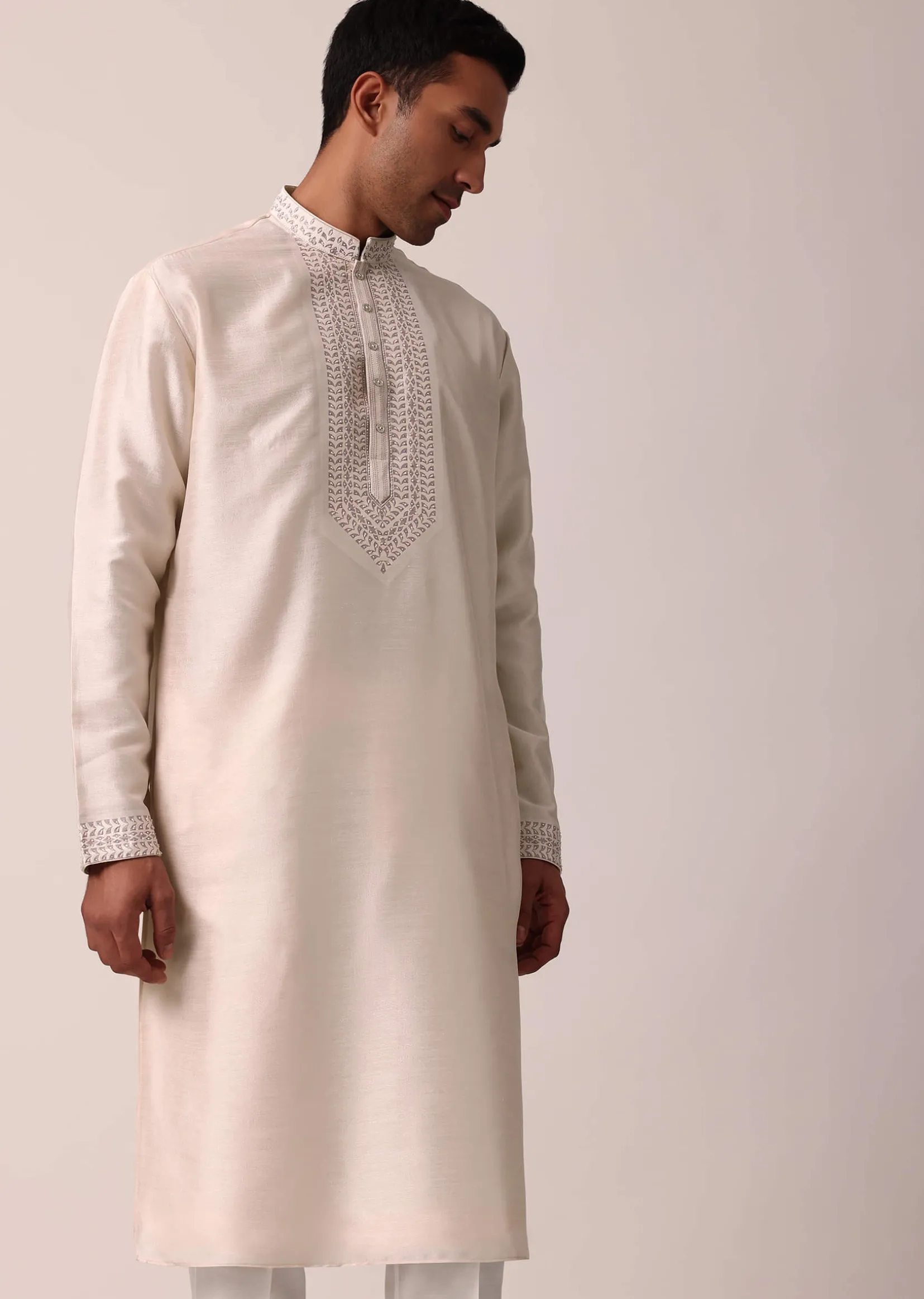 Elegant Peach Silk Kurta Set With Exquisite Cut Work