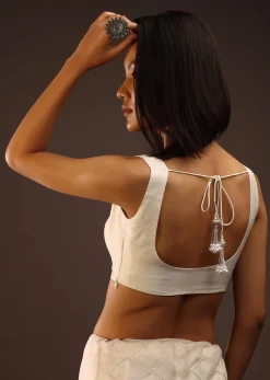 Erget White Sleeveless Blouse In Scooped Neckline