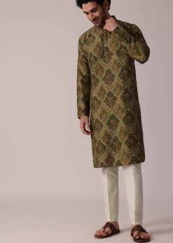 Green Hand Embroidered Festive Kurta Set In Silk