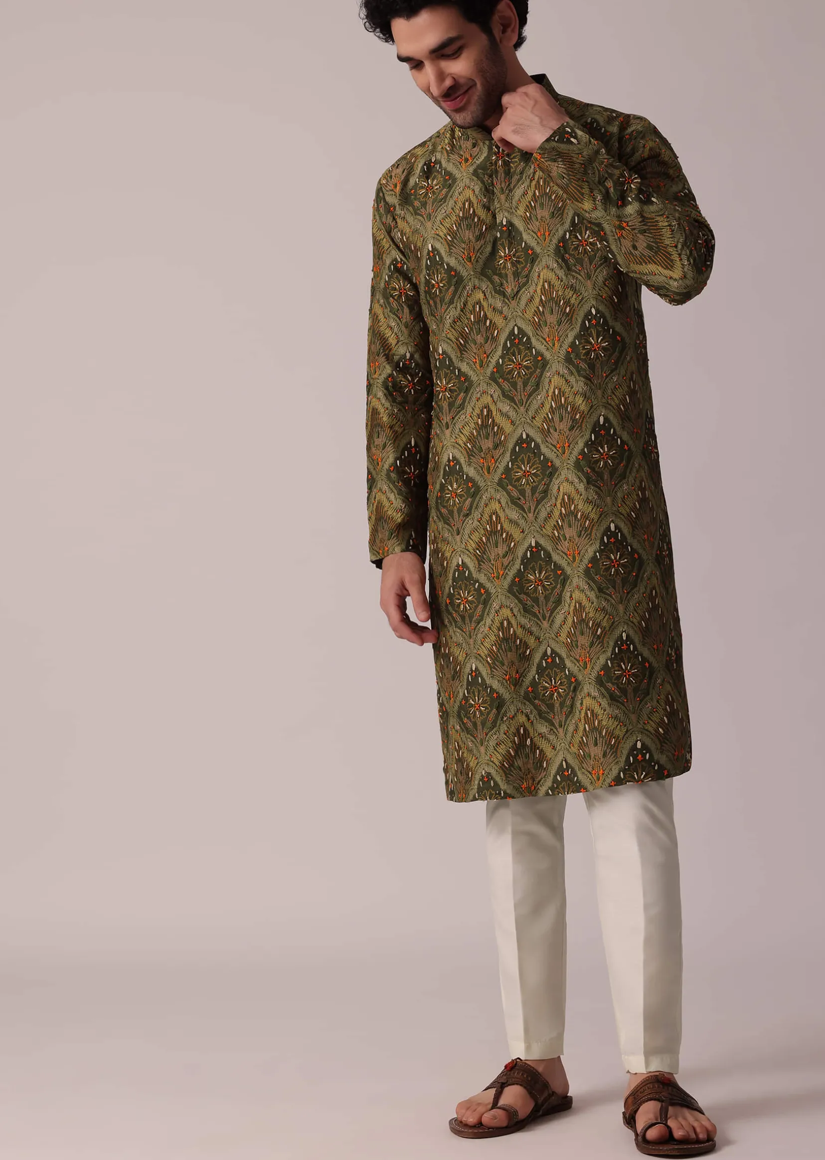Green Hand Embroidered Festive Kurta Set In Silk