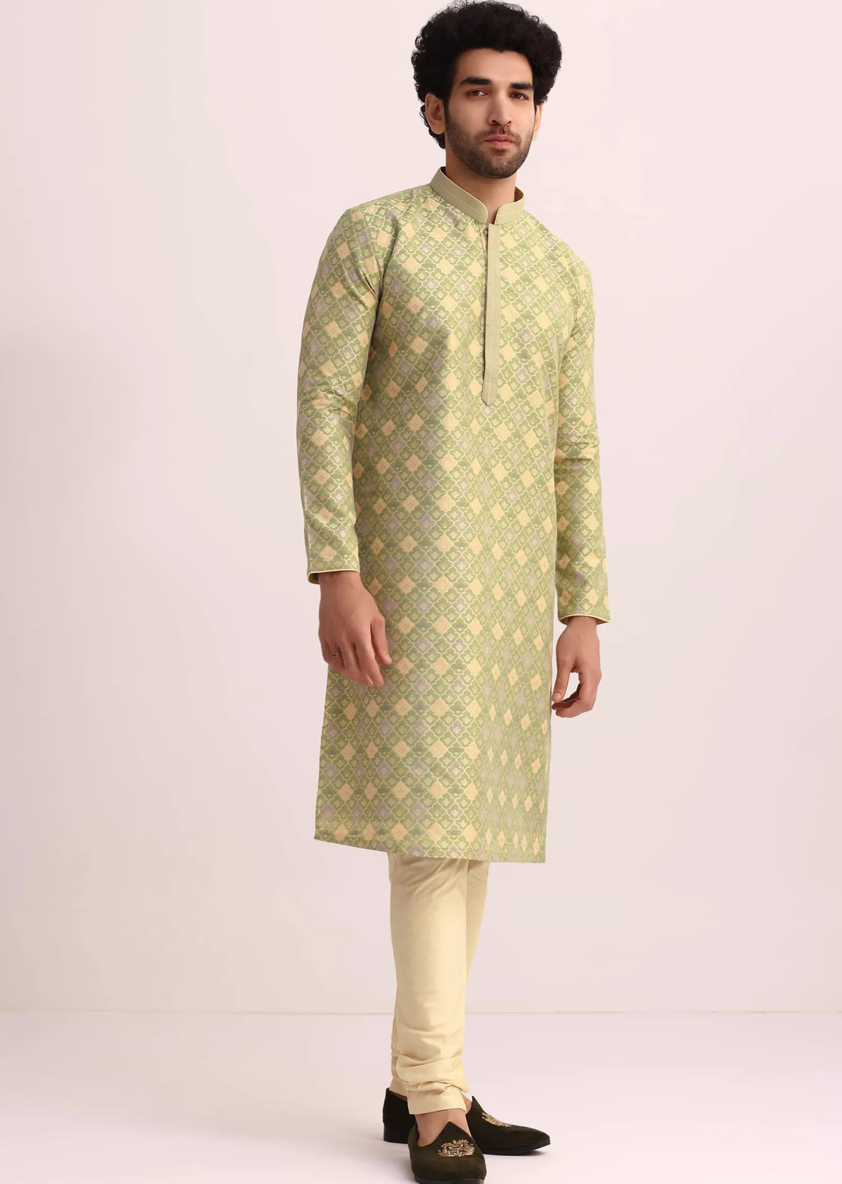 Green Kurta Set With Foil Print