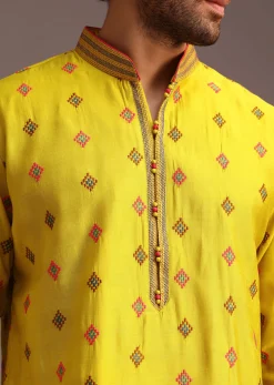 Green Print Silk Kurta And Pyjama
