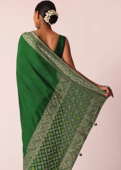 Green Woven Silk Saree With Bandhani Detail And Unstitched Blouse Piece