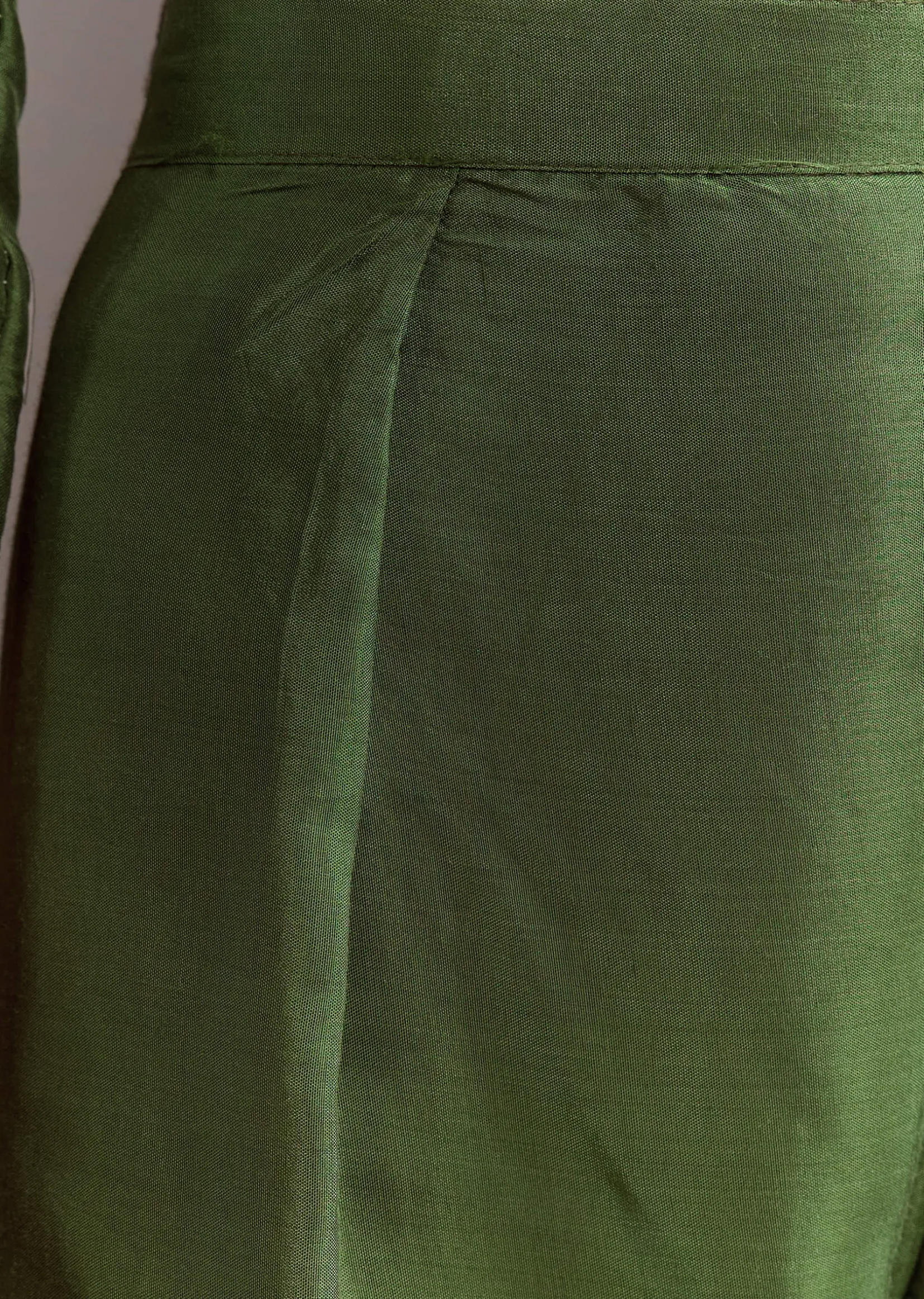 Green Zardosi Dola Silk Kurta Set With Cut Dana Organza Dupatta