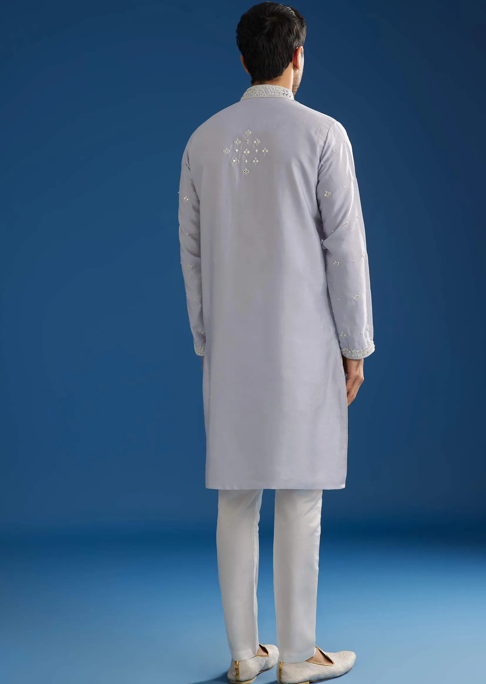 Grey Silk Mirrorwork Kurta Set With Threaded Yoke
