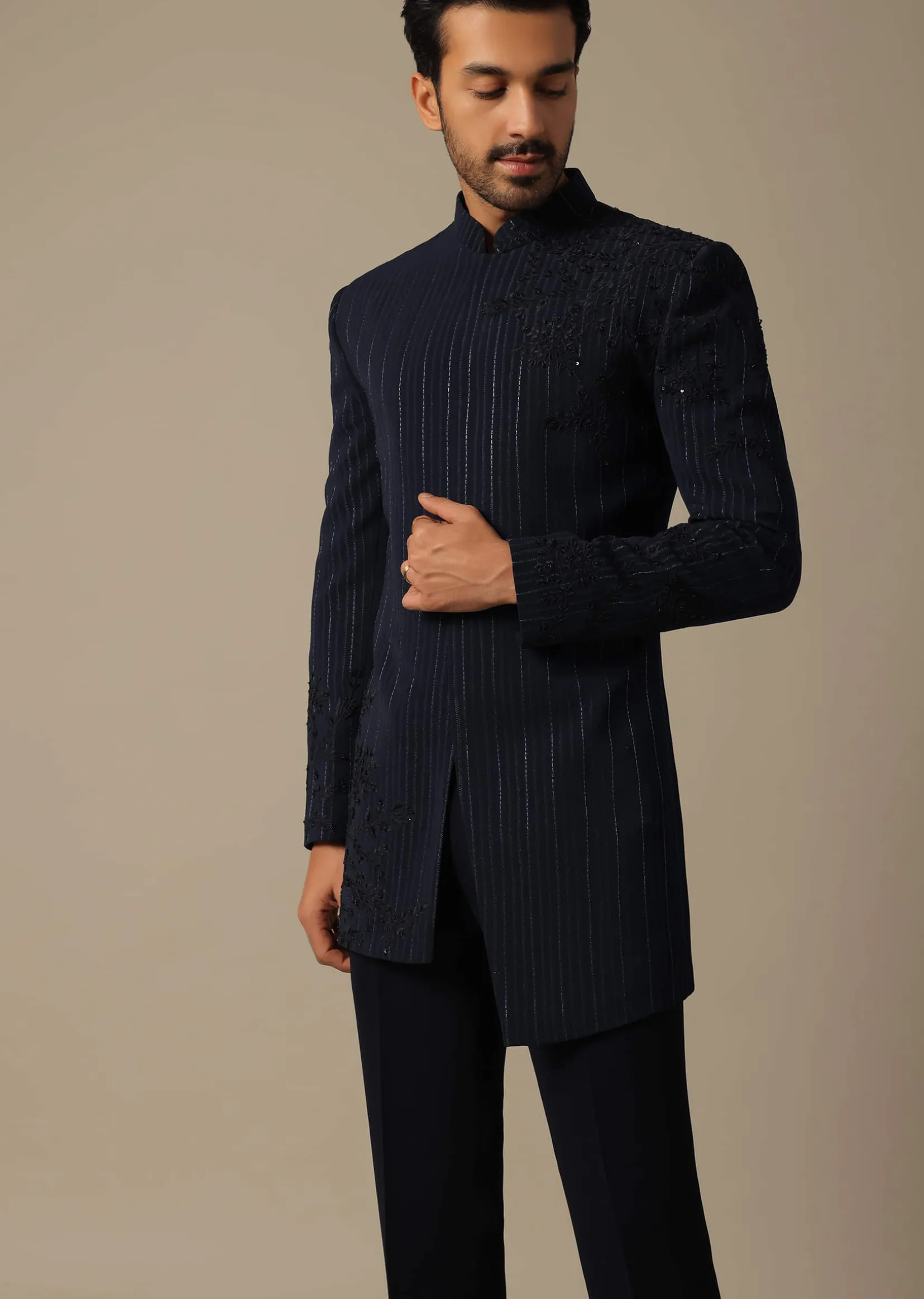 Indowestern Set With Floral Cutwork Shoulder Detailing