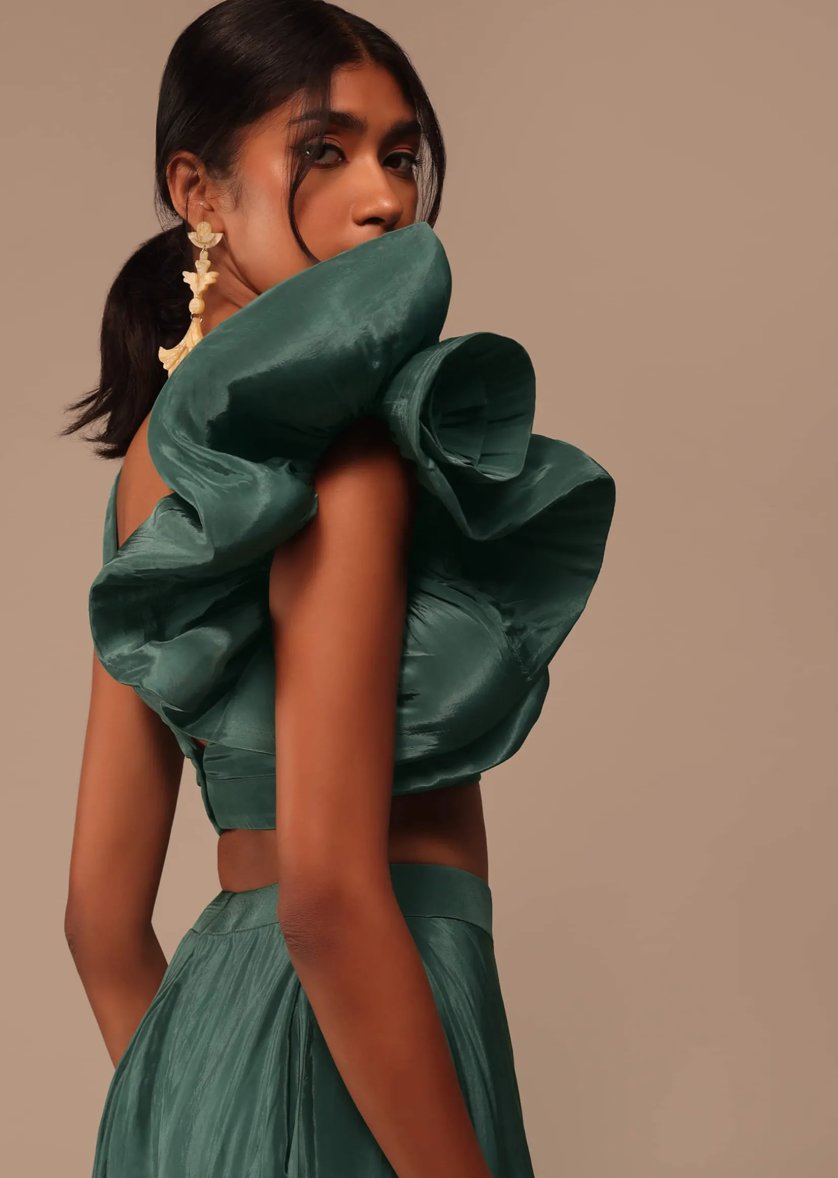 Jade Green Saree With Fancy One Side Flowered Shape Sleeve And Belt