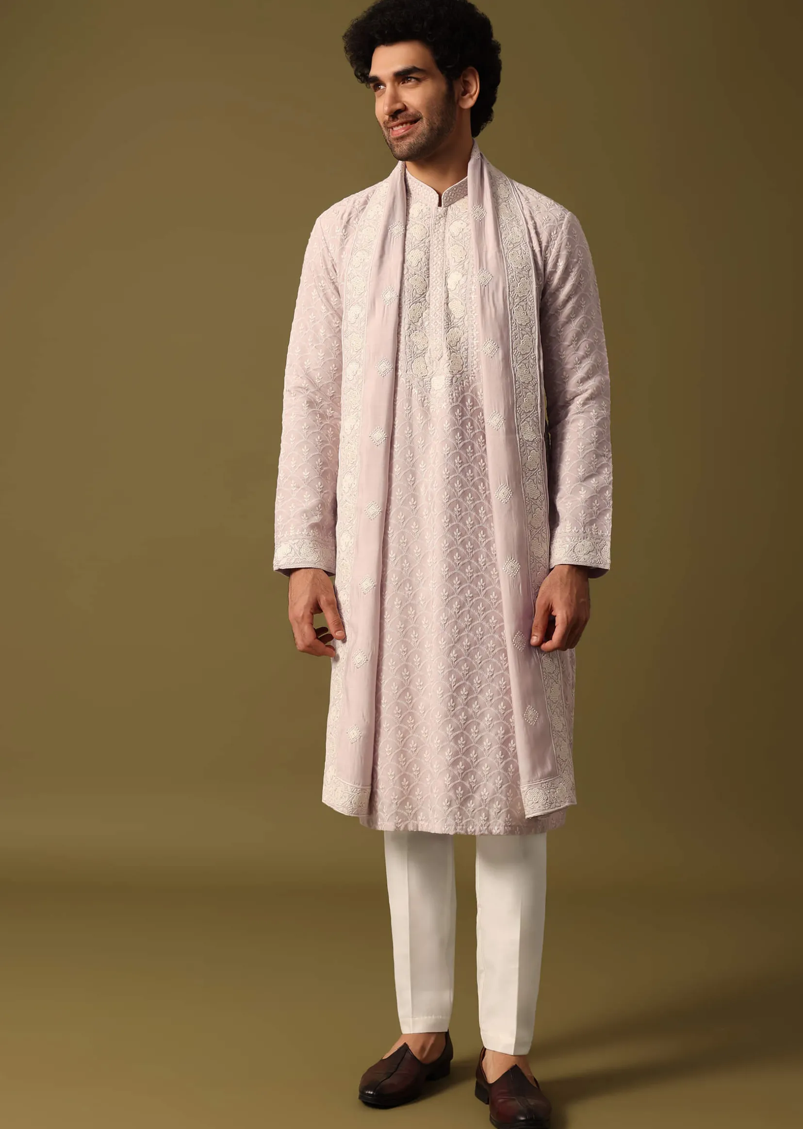 Lavender Kurta Pant Set With Dupatta In Resham Work For Men