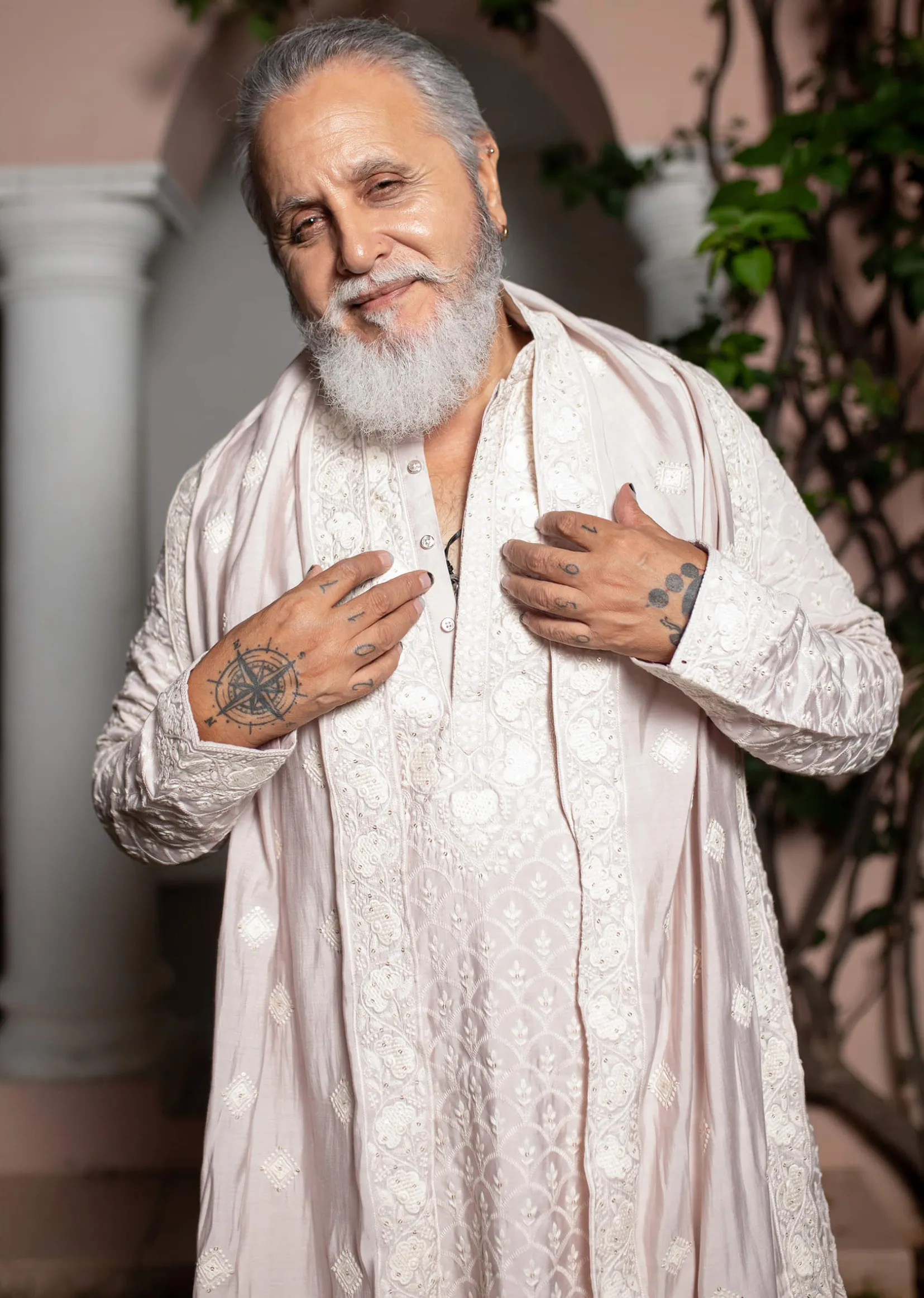 Lavender Kurta Pant Set With Dupatta In Resham Work For Men