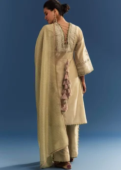Light Green Chanderi Kurta Set With Organza Dupatta And Tassel Tie-Up Back