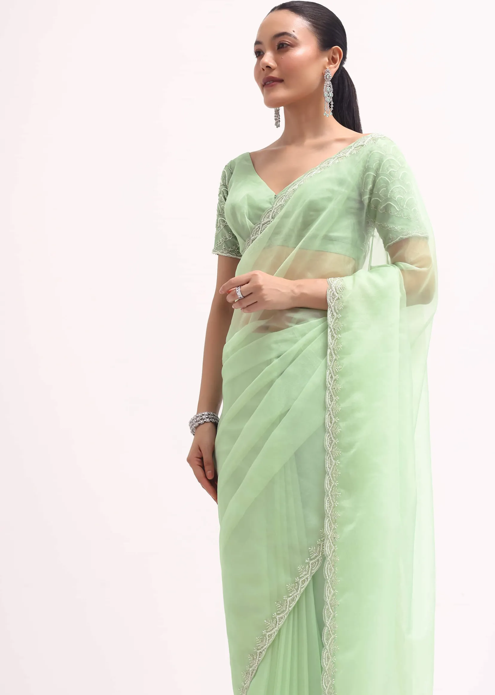 Light Green Scallop Border Saree With Unstitched Blouse