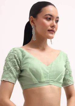 Light Green Scallop Border Saree With Unstitched Blouse