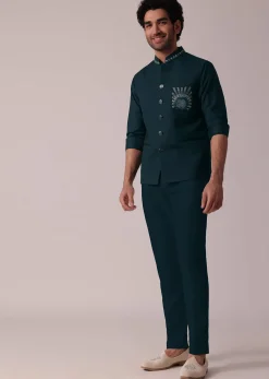Majestic Green Short Kurta With Elegant Embroidered Bandi