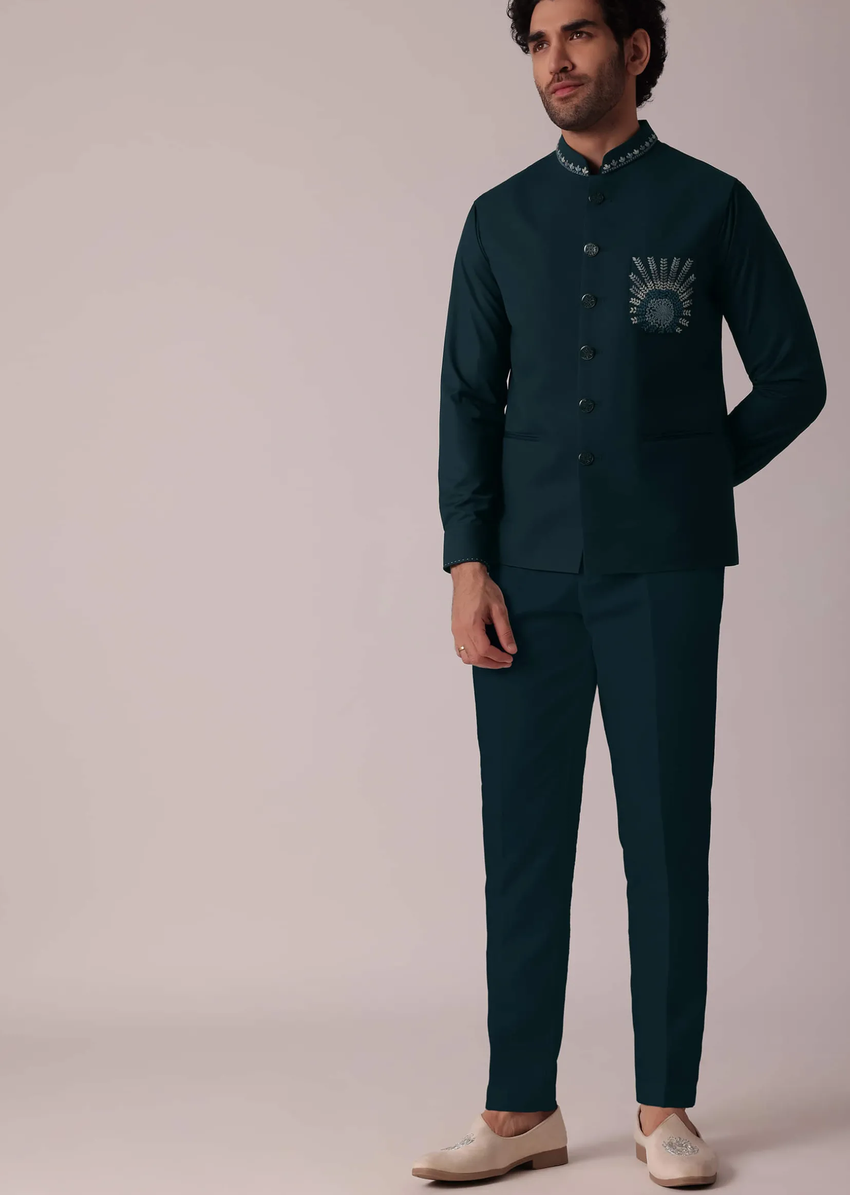 Majestic Green Short Kurta With Elegant Embroidered Bandi