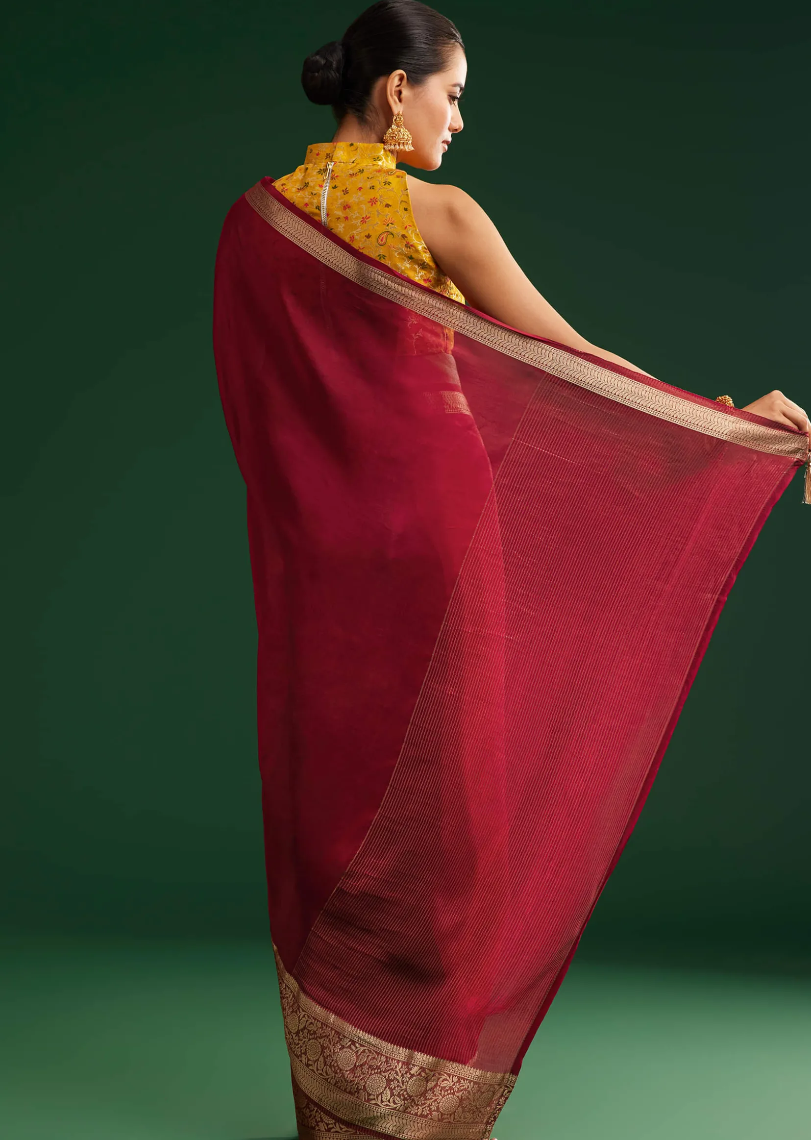 Maroon Dola Silk Saree With Zari Woven Border And Pallu