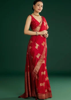 Maroon Dola Silk Saree With Zari Woven Border